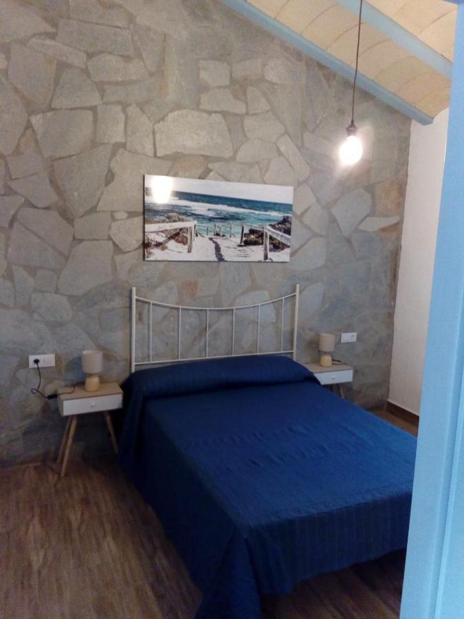 Chalet Mirlo โกนิล เด ลาฟรอนเตรา ภายนอก รูปภาพ