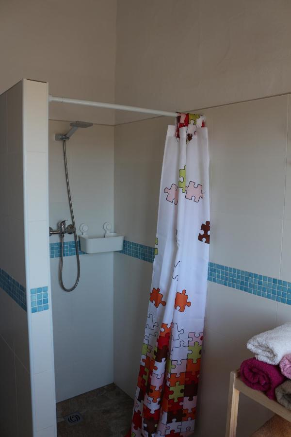 Chalet Mirlo โกนิล เด ลาฟรอนเตรา ภายนอก รูปภาพ