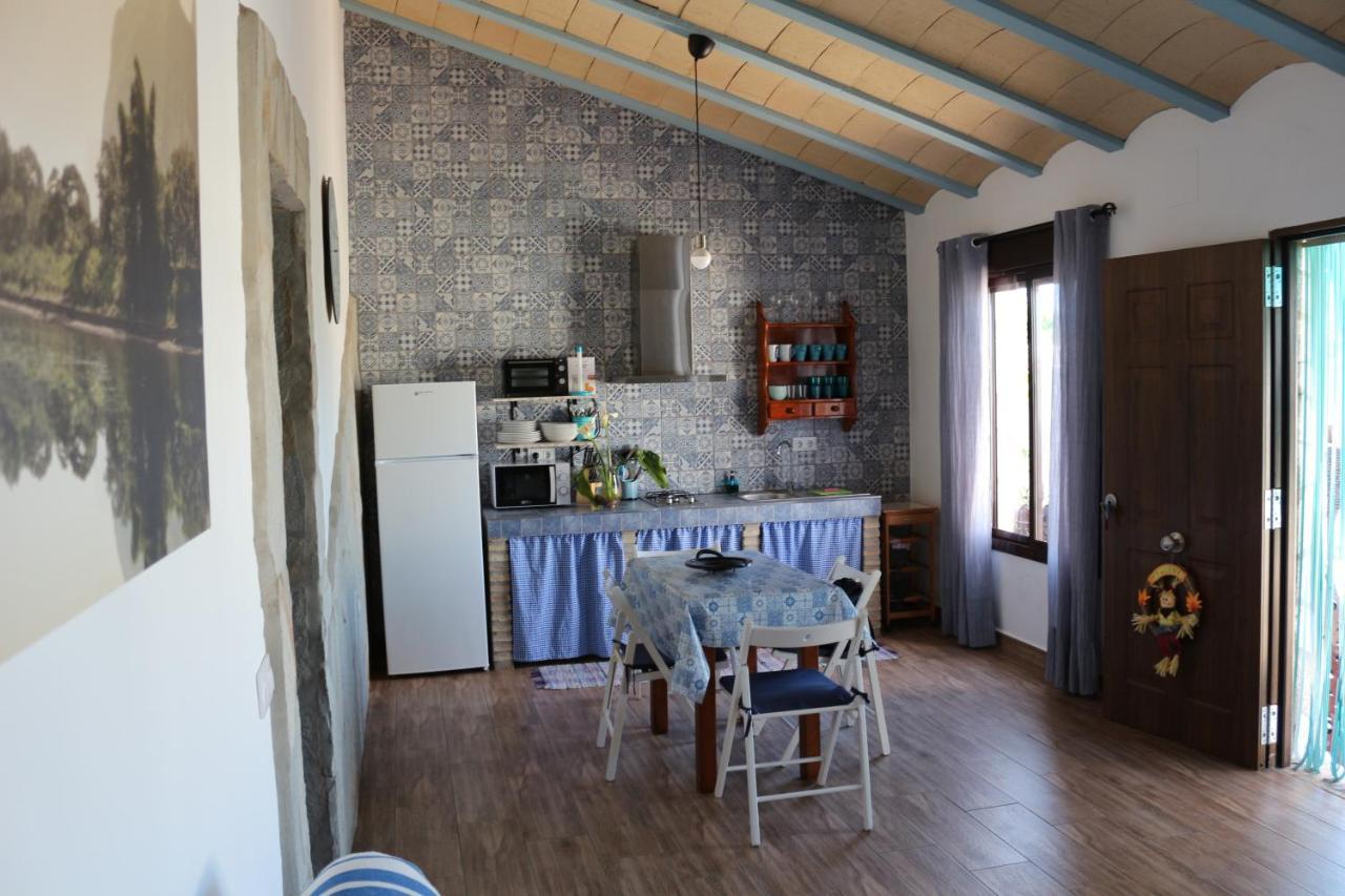 Chalet Mirlo โกนิล เด ลาฟรอนเตรา ภายนอก รูปภาพ