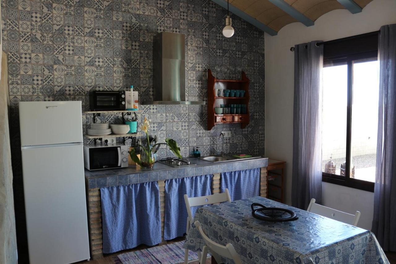 Chalet Mirlo โกนิล เด ลาฟรอนเตรา ภายนอก รูปภาพ